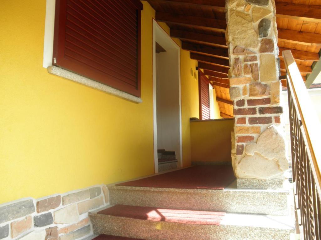 Hotel Stelvio Varese Exteriör bild